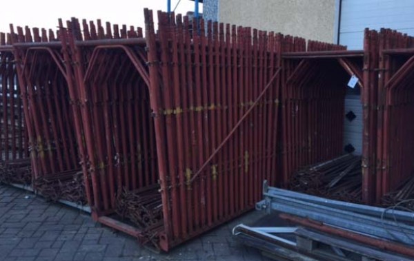 PONTEGGI TRB DA CANTIERE