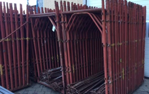 PONTEGGI TRB DA CANTIERE