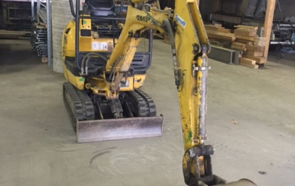 MINIESCAVATORE KOMATSU PC12